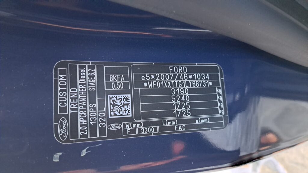 FORD CUSTOM KOMBI 8+1 TREND L2H1 FWD