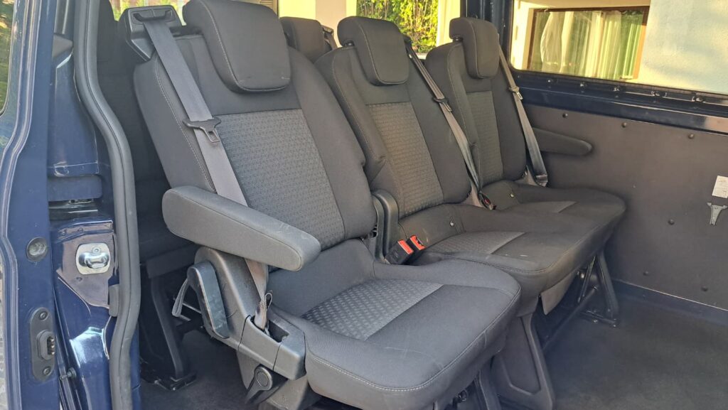 FORD CUSTOM KOMBI 8+1 TREND L2H1 FWD