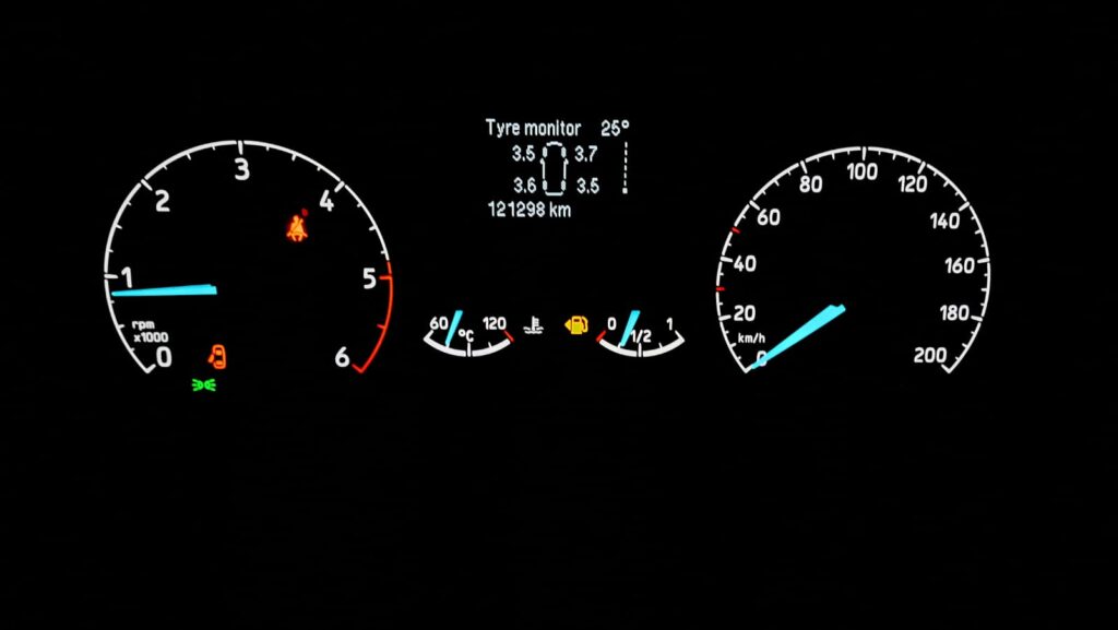 FORD CUSTOM KOMBI 8+1 TREND L2H1 FWD