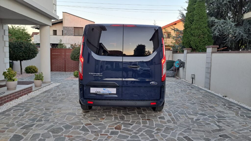 FORD CUSTOM KOMBI 8+1 TREND L2H1 FWD